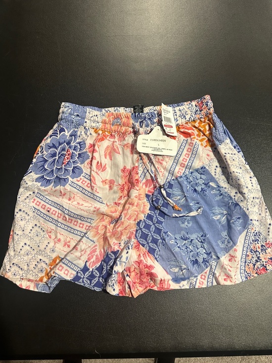 Angie Pants - Angie Floral Patchwork Drawstring Shorts - Blue & Coral